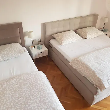 Apartman Antonija I Mateo, In The Center Of *