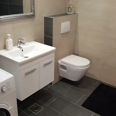 Antonija I Mateo, In The Center Of Apartman Split