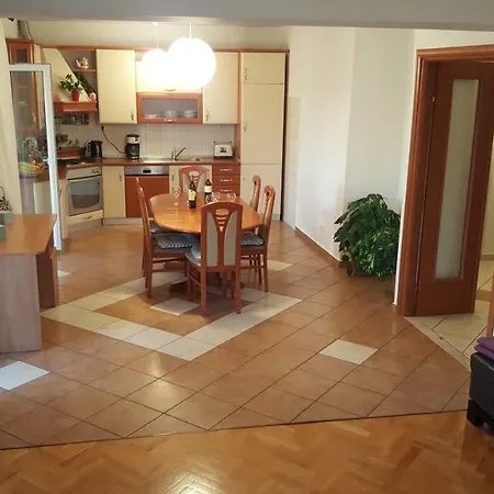 Apartman Antonija I Mateo, In The Center Of