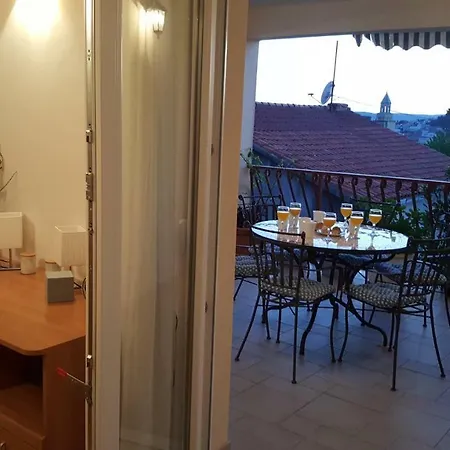 Antonija I Mateo, In The Center Of Apartman Split