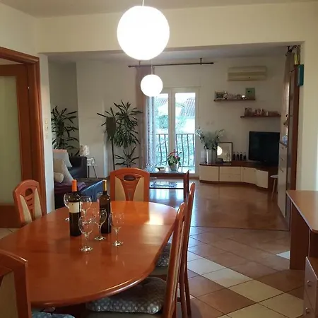 Antonija I Mateo, In The Center Of Apartman Split