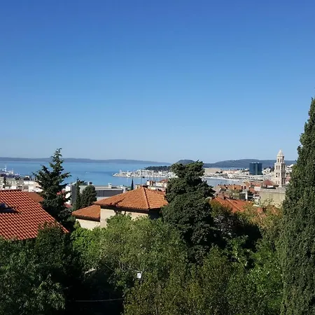 Antonija I Mateo, In The Center Of Split