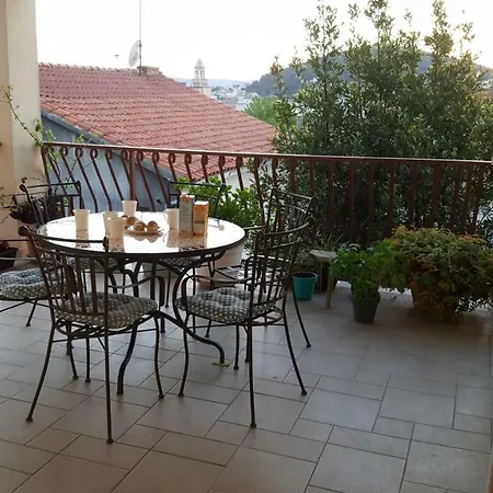 Antonija I Mateo, In The Center Of *