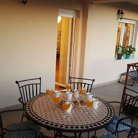 Antonija I Mateo, In The Center Of *