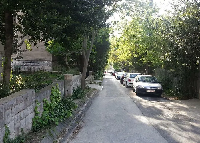 Antonija I Mateo, In The Center Of 公寓 *