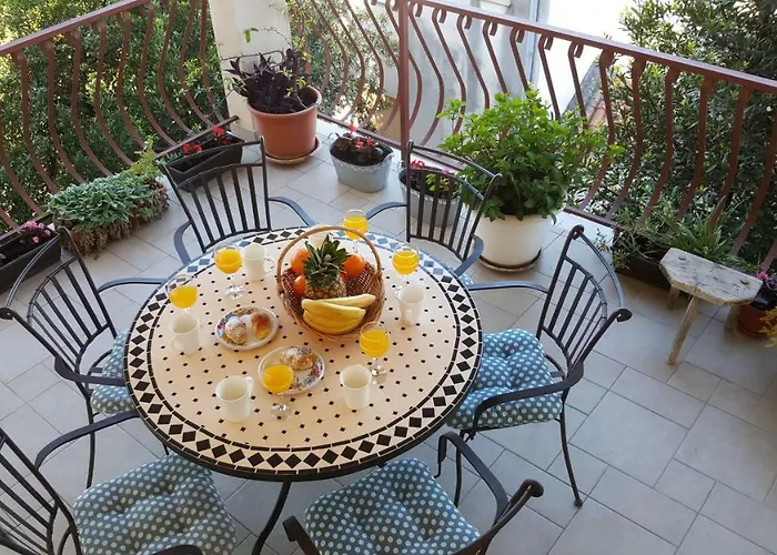 Antonija I Mateo, In The Center Of 公寓 *