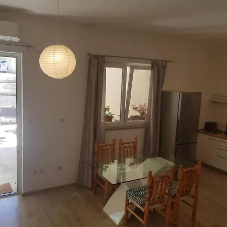 Antonija I Mateo, In The Center Of Apartmán