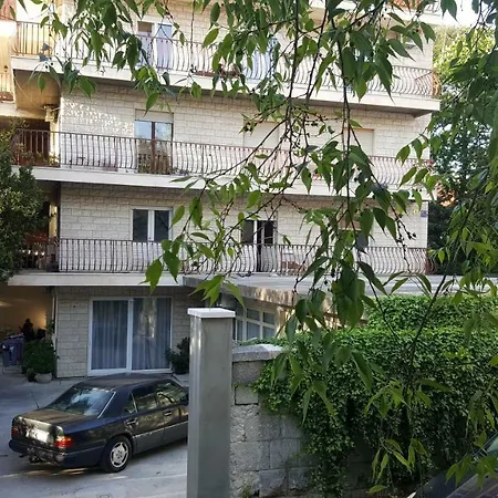 Antonija I Mateo, In The Center Of * Split